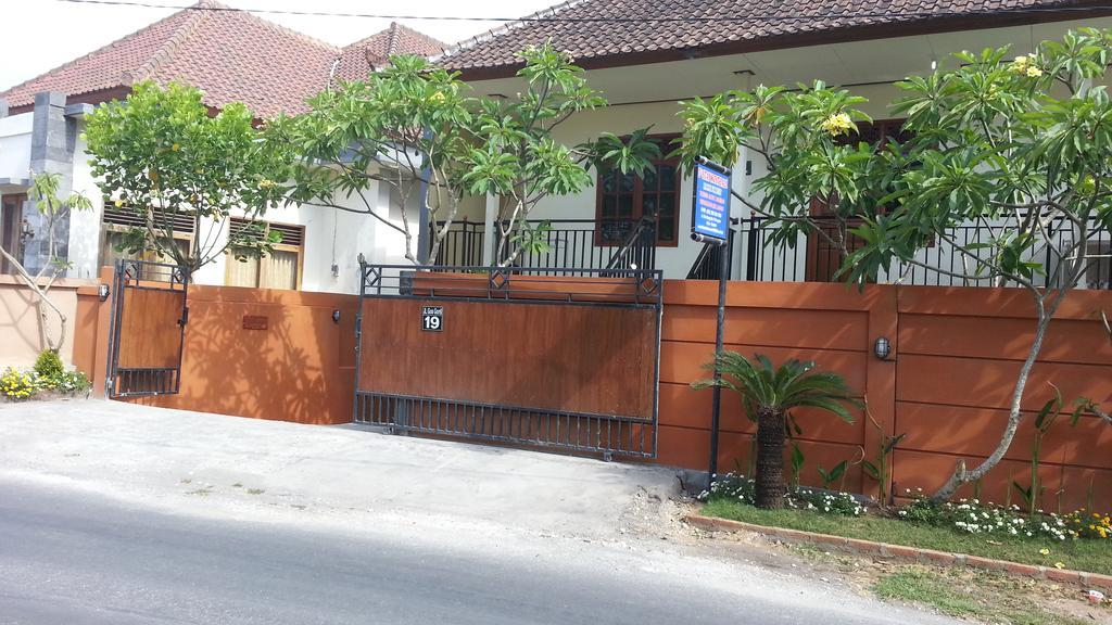 Dstay Kost Bali Jimbaran  Exterior photo